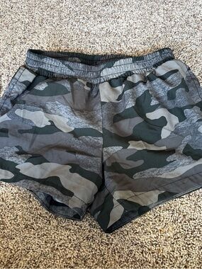 Old Navy Boys Camo Pull-On Shorts - Gray and Dark Green
